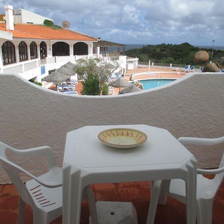 Apartamentos Salema Praia Club Екстер'єр фото