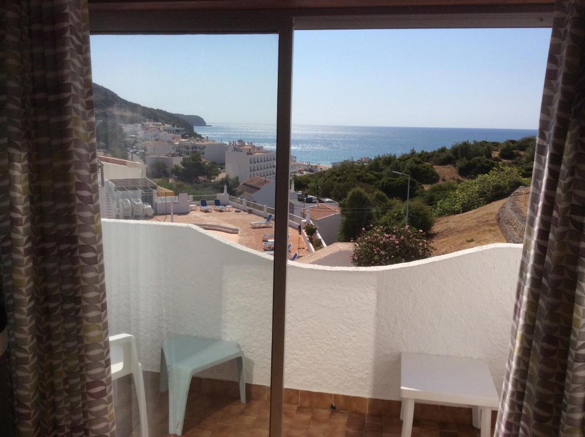 Apartamentos Salema Praia Club Екстер'єр фото