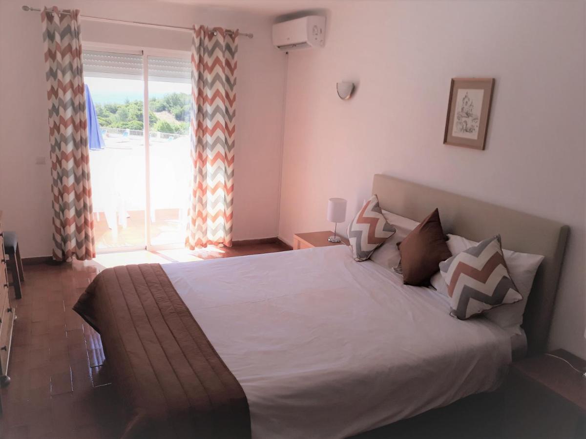 Apartamentos Salema Praia Club Екстер'єр фото