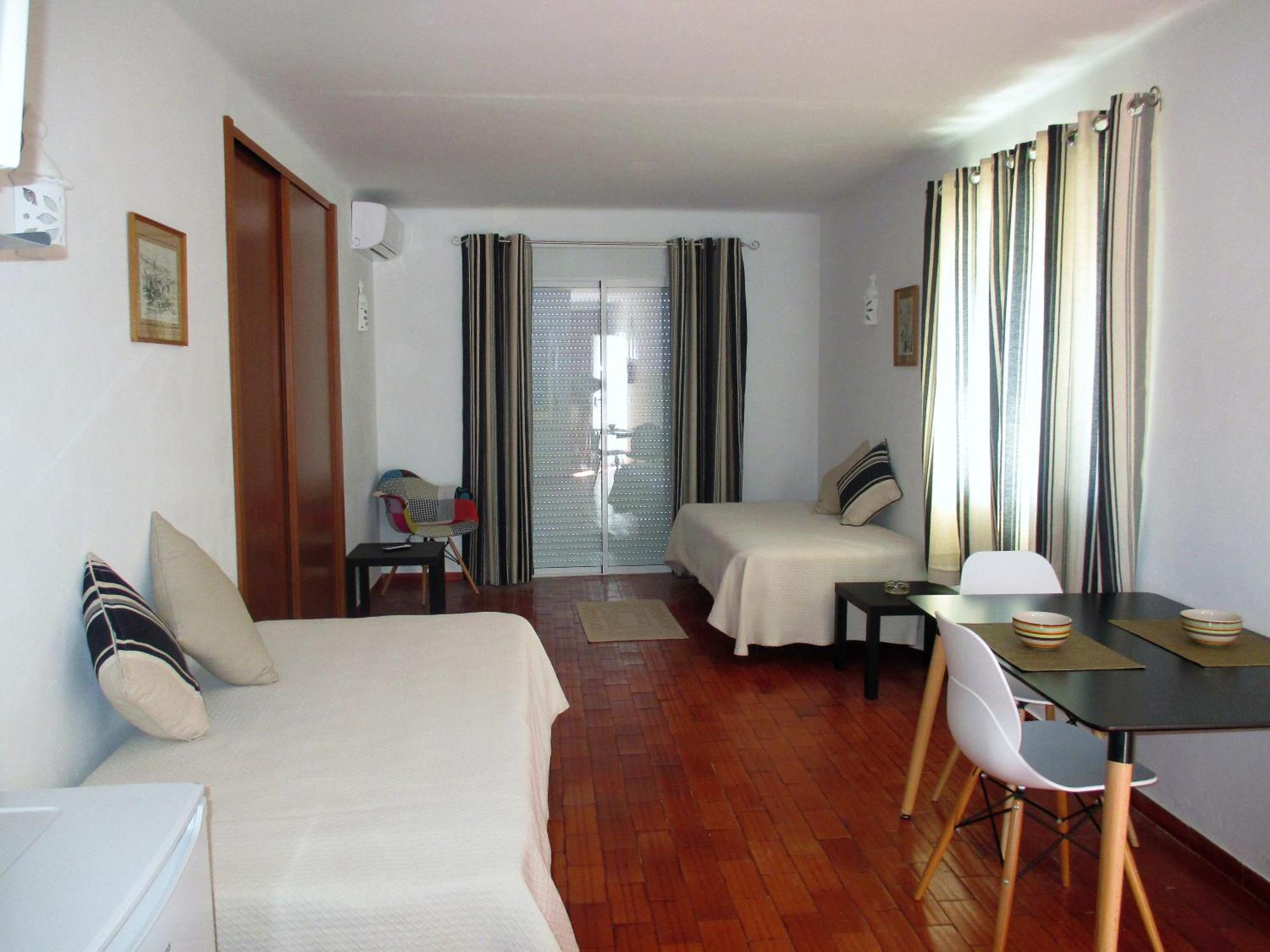 Apartamentos Salema Praia Club Екстер'єр фото