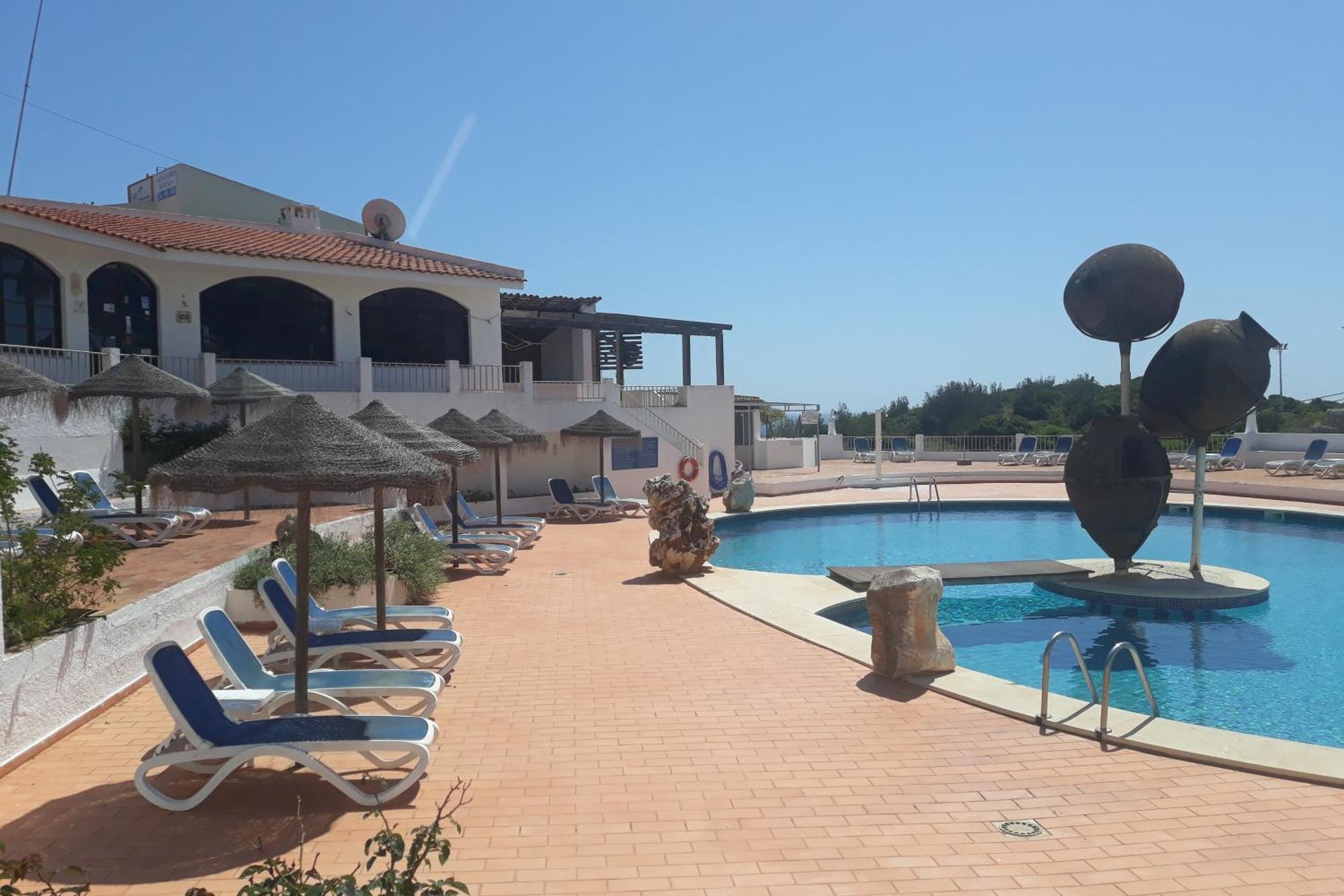 Apartamentos Salema Praia Club Екстер'єр фото