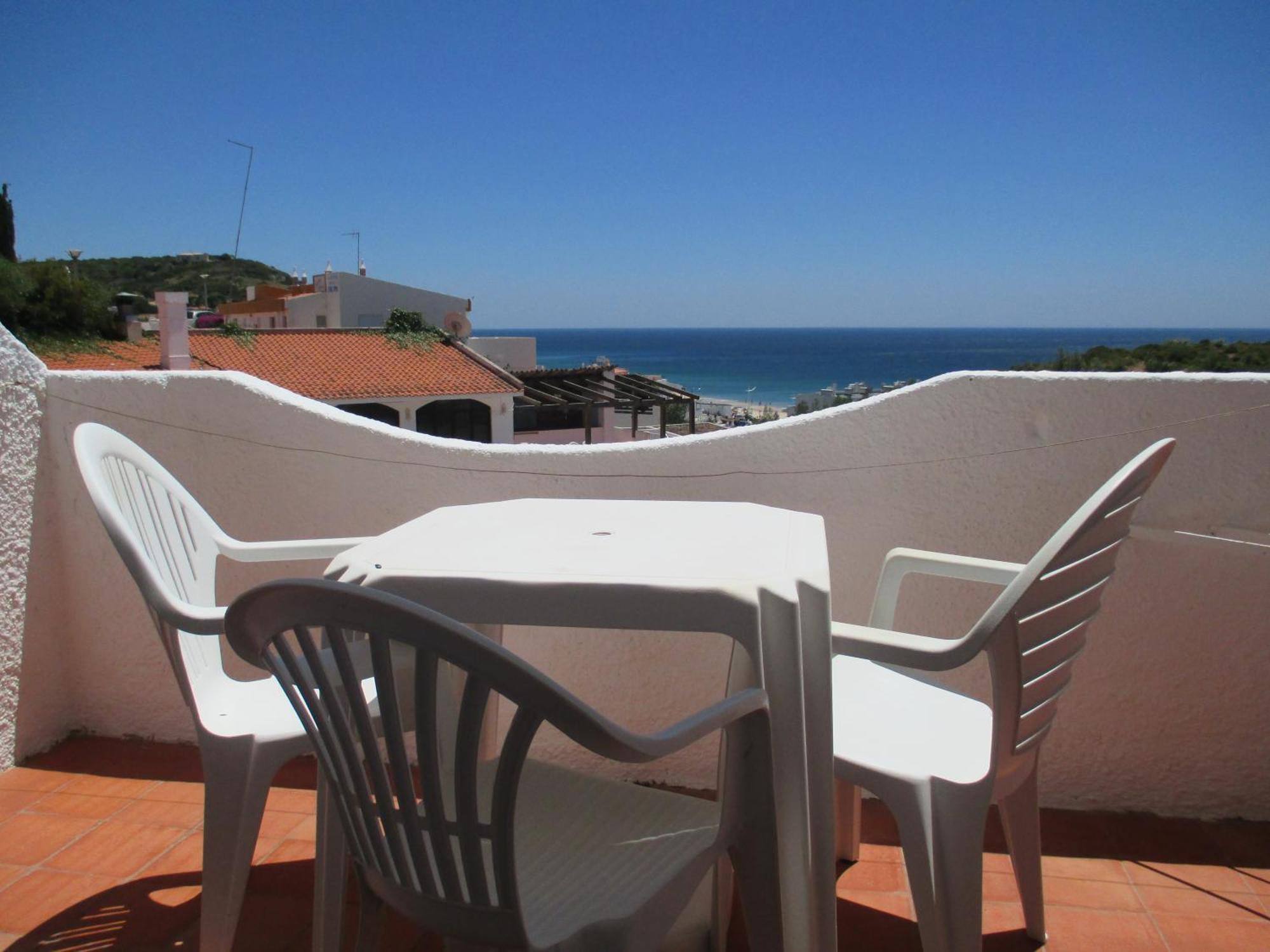 Apartamentos Salema Praia Club Екстер'єр фото