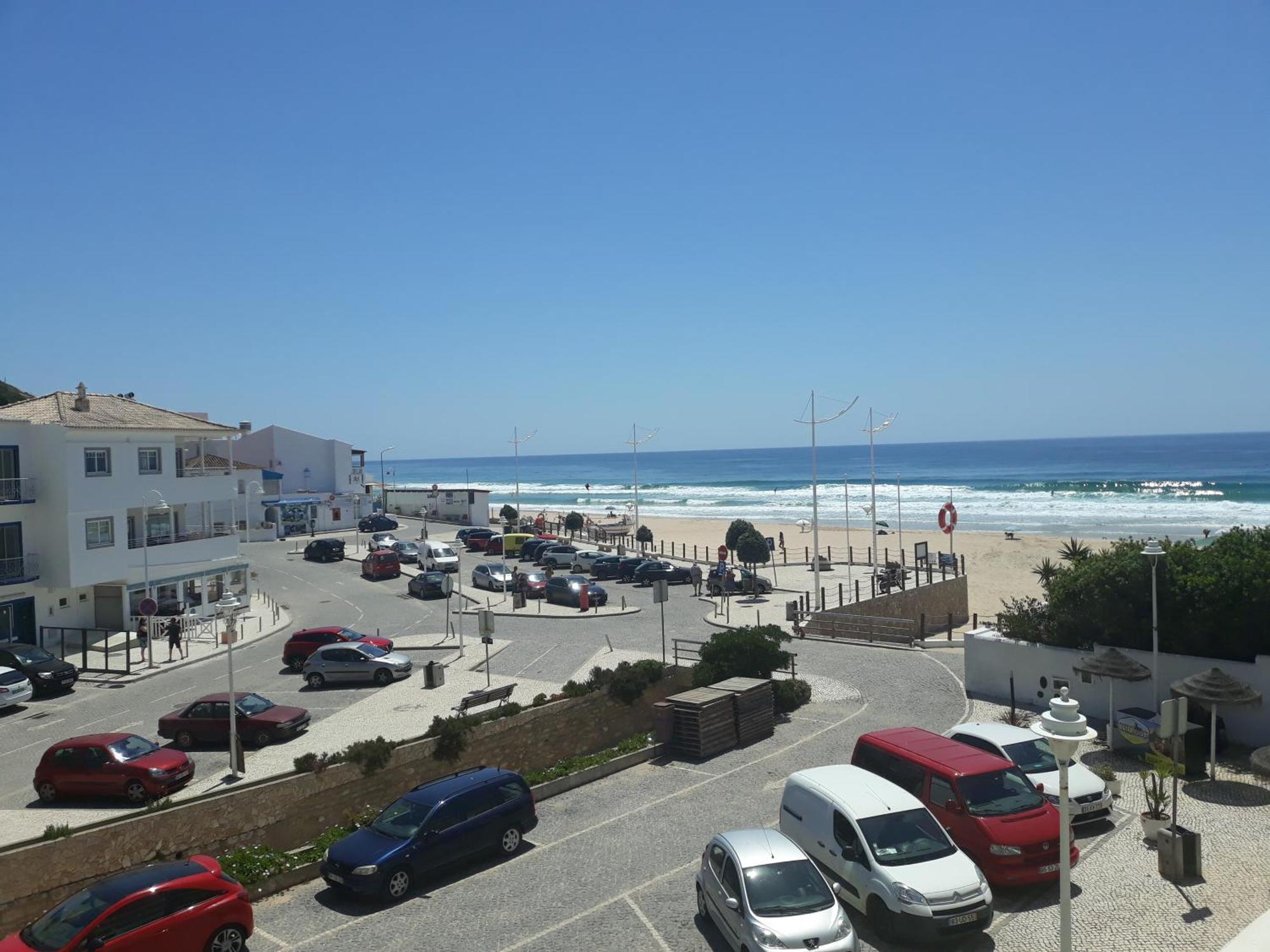 Apartamentos Salema Praia Club Екстер'єр фото