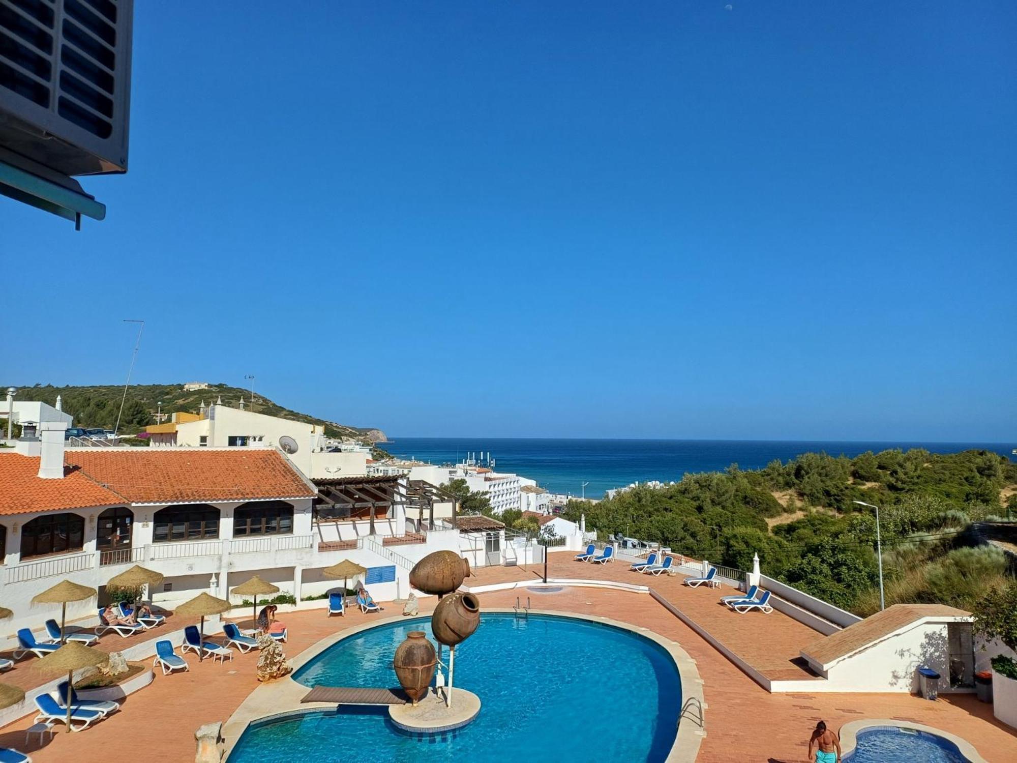 Apartamentos Salema Praia Club Екстер'єр фото