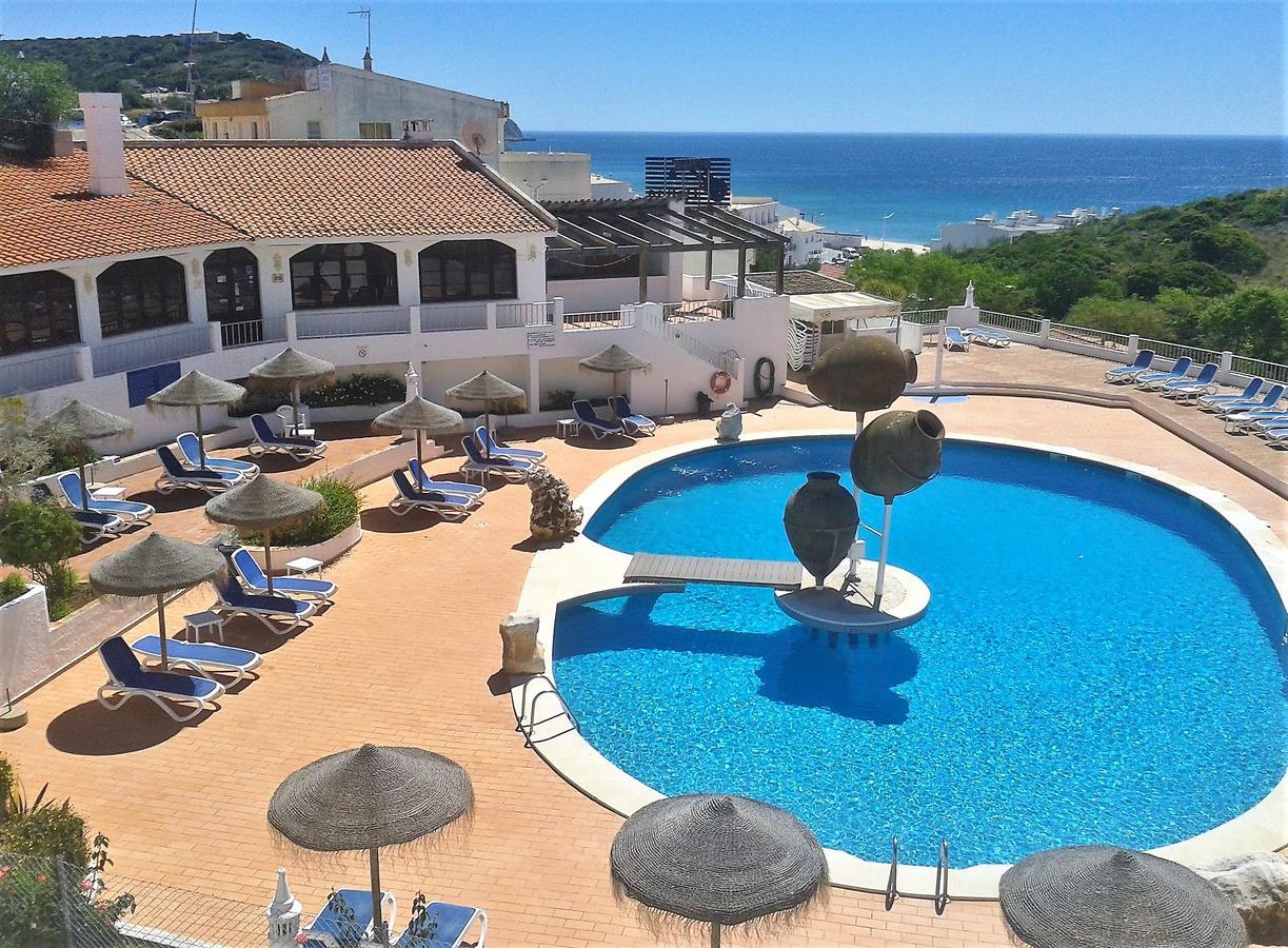 Apartamentos Salema Praia Club Екстер'єр фото