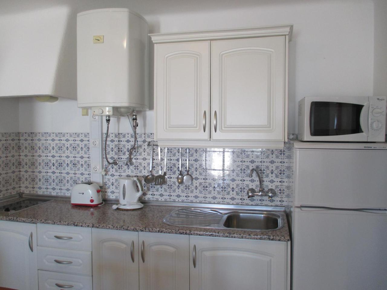 Apartamentos Salema Praia Club Екстер'єр фото